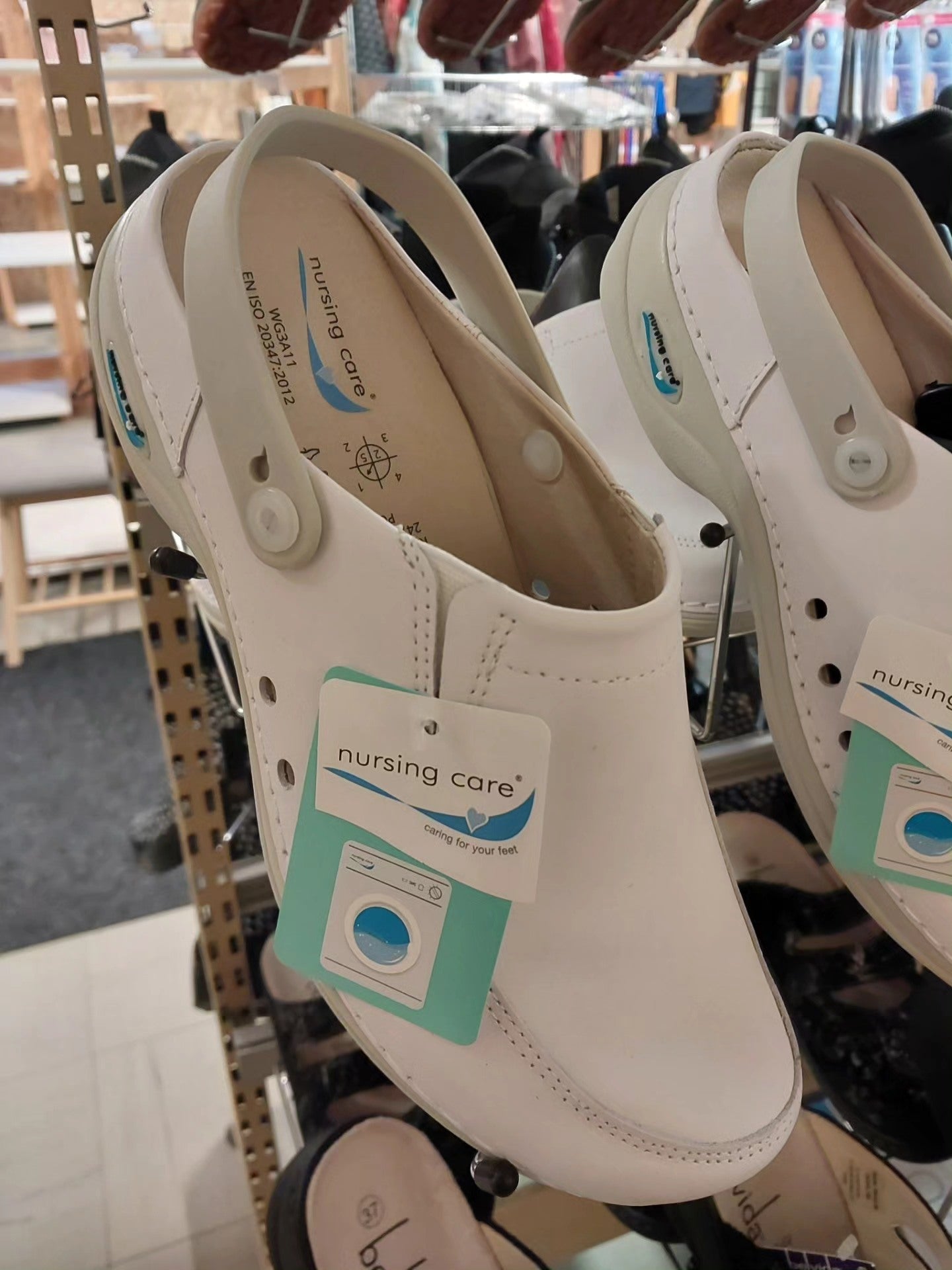 Nursing Care WG4 naisten työkengät